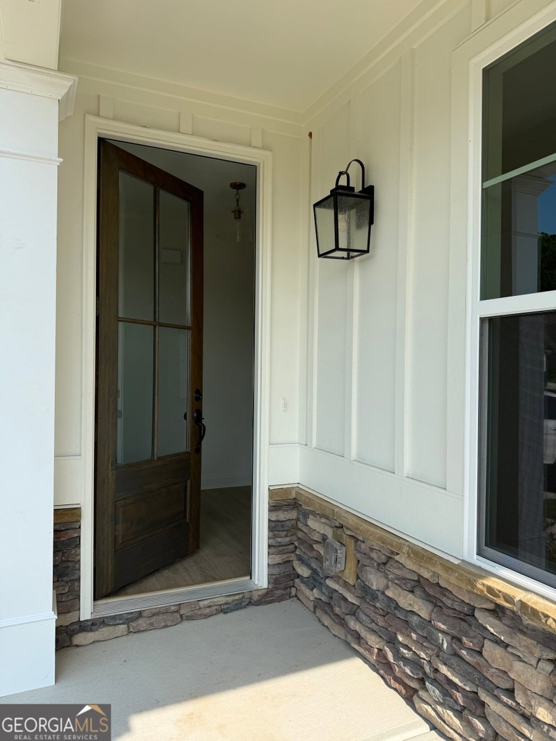 Photo 2 of 106 Live Oak Lane