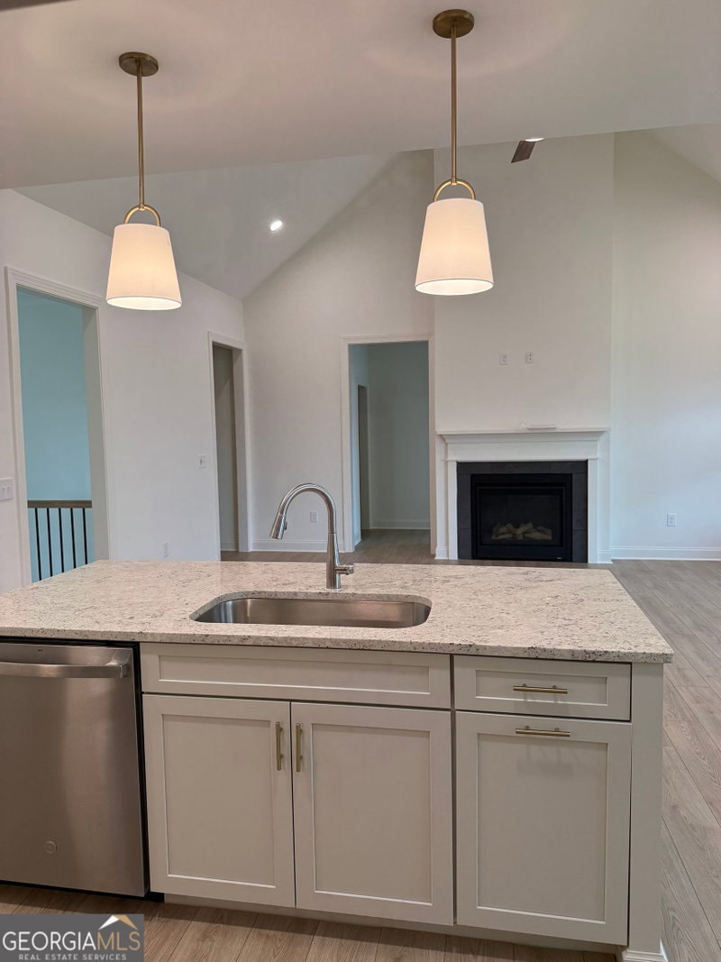 Photo 5 of 106 Live Oak Lane