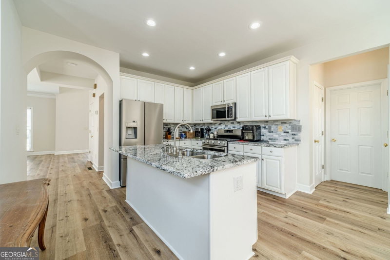 Photo 16 of 4706 Cedar Wood Drive SW