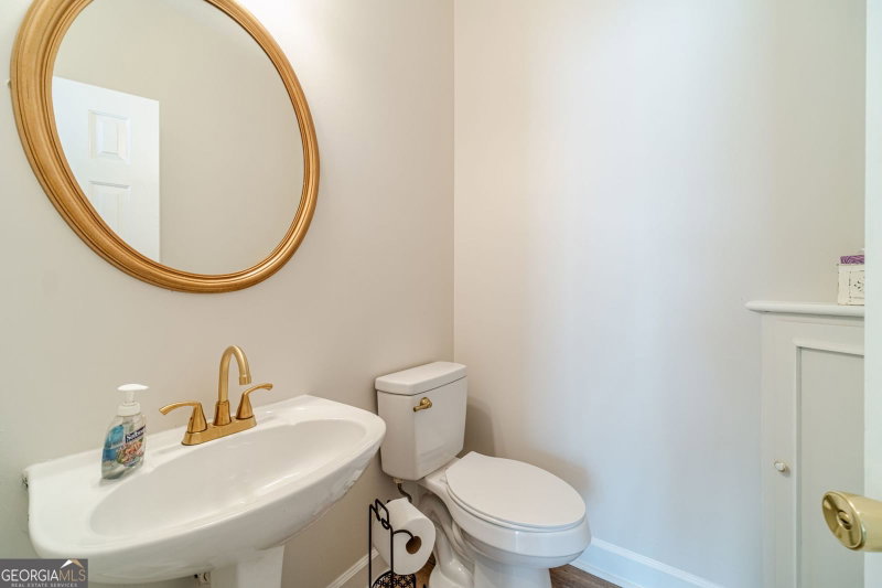 Photo 14 of 4706 Cedar Wood Drive SW
