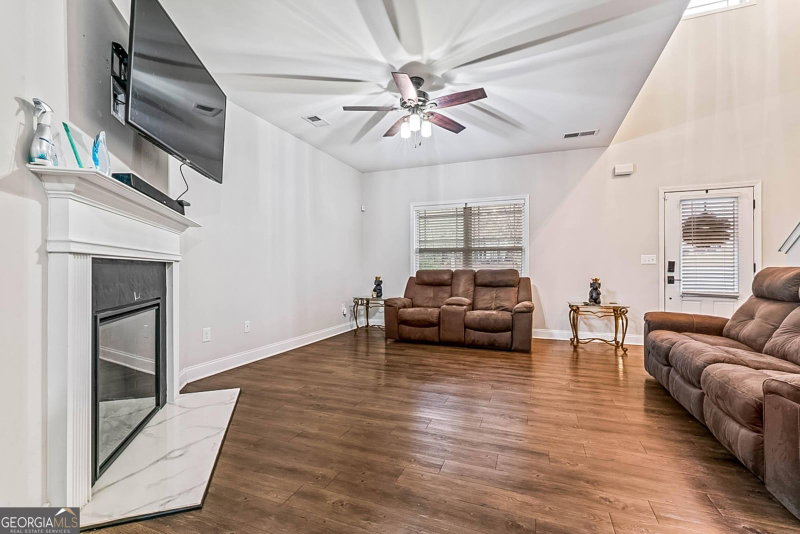 Photo 9 of 577 Joneus Drive