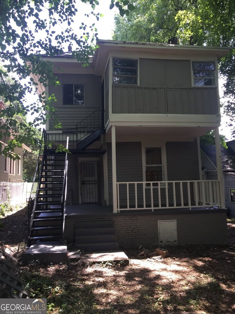 Photo 5 of 1037 OAK Street SW