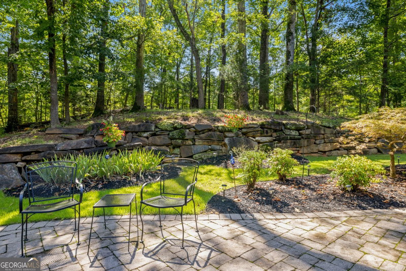 Photo 36 of 910 Chickasaw Drive