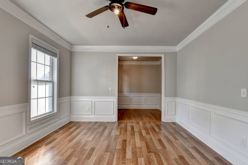 Photo 11 of 2343 Gallard Street