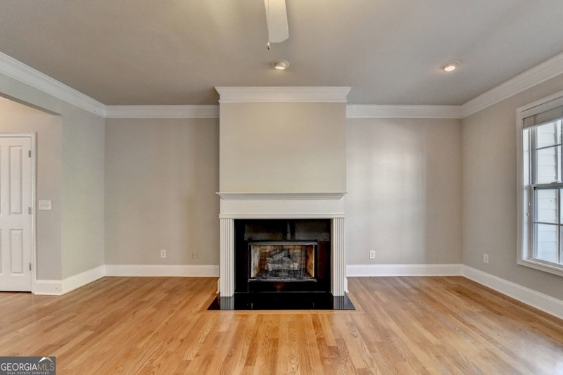 Photo 15 of 2343 Gallard Street