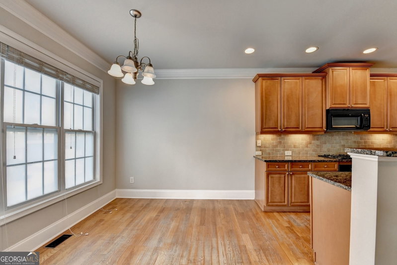 Photo 20 of 2343 Gallard Street