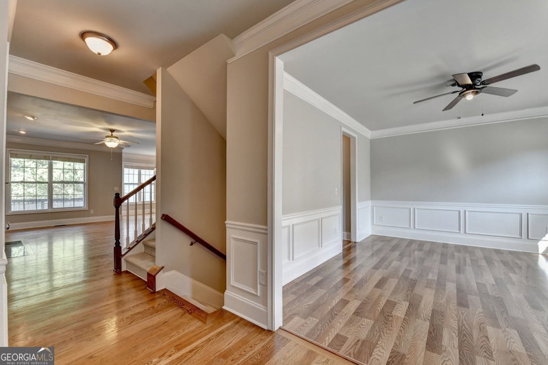 Photo 7 of 2343 Gallard Street