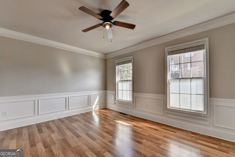 Photo 9 of 2343 Gallard Street