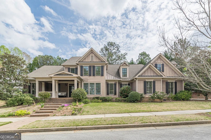 774 Barrett Village Lane NW