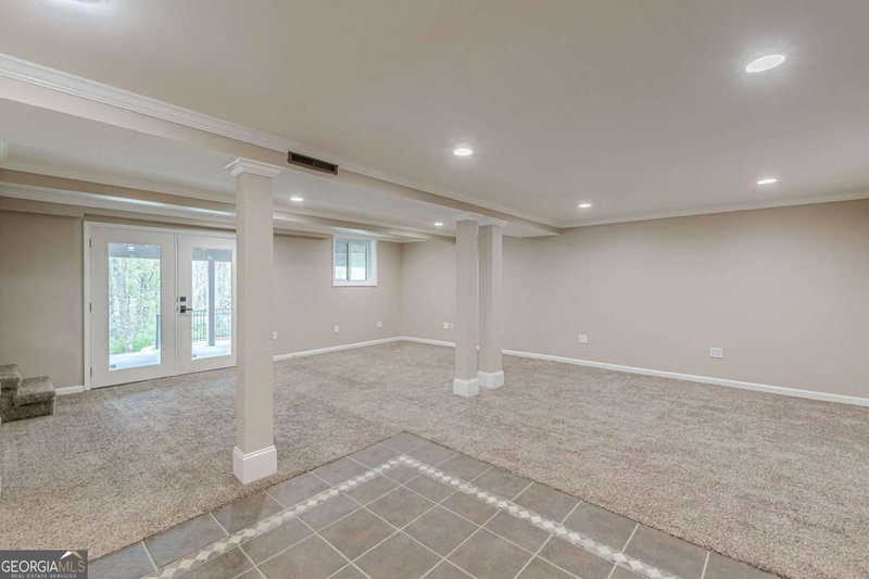 Photo 35 of 2396 Elmwood Circle SE