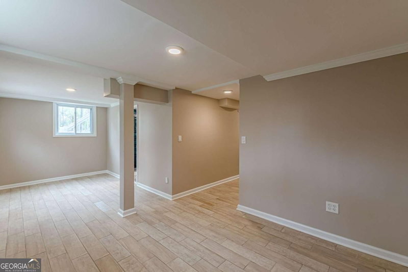 Photo 39 of 2396 Elmwood Circle SE