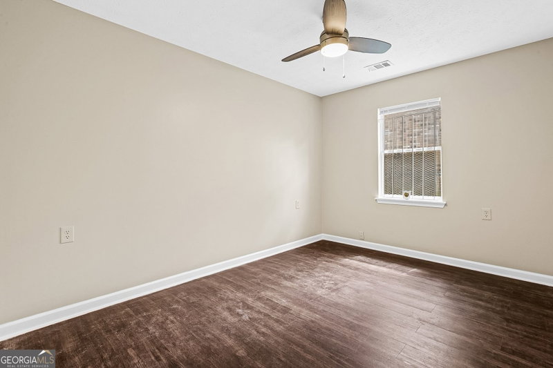Photo 12 of 660 Cedar Avenue NW