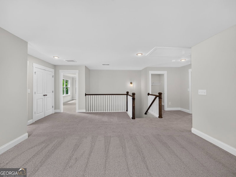 Photo 12 of 457 Principal Meridian Drive