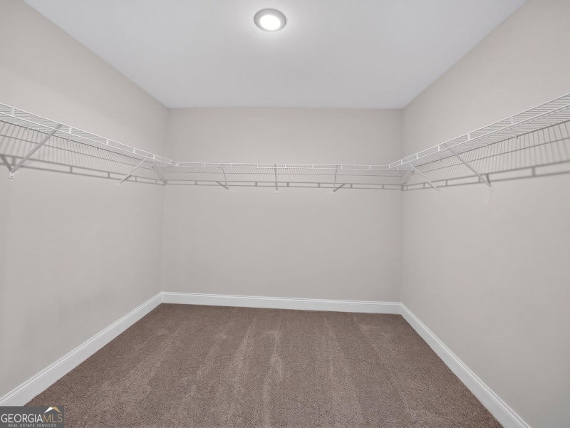 Photo 13 of 457 Principal Meridian Drive