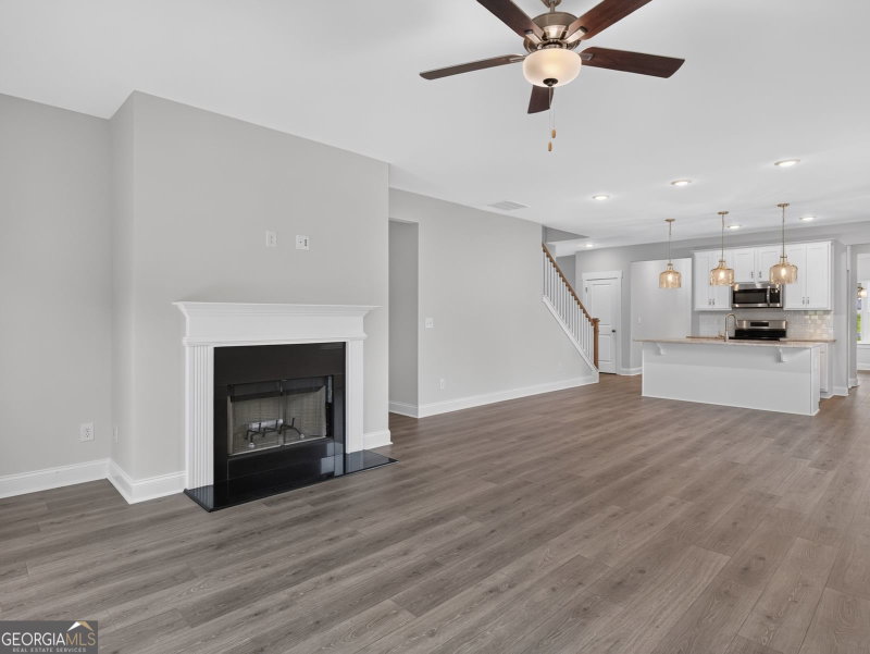 Photo 13 of 497 Principal Meridian Drive
