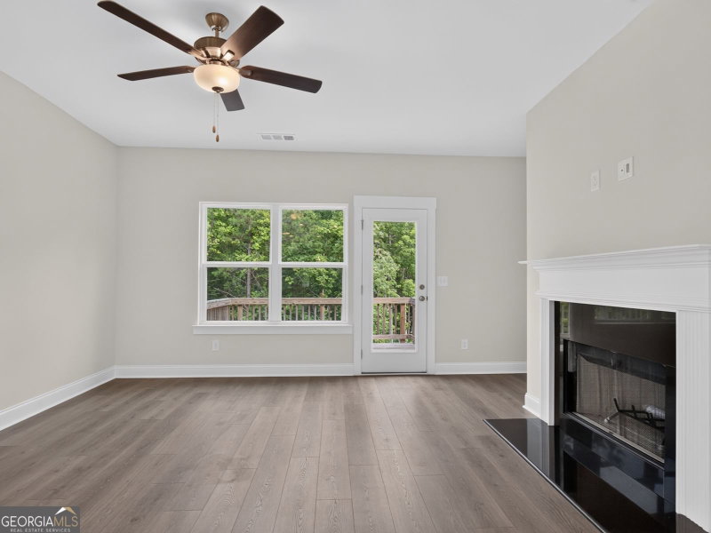 Photo 14 of 497 Principal Meridian Drive