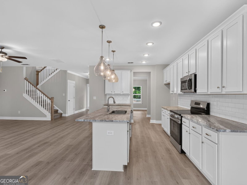 Photo 19 of 37 Radian Way