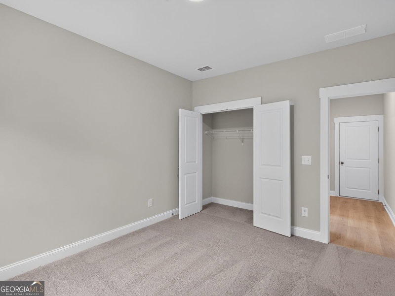 Photo 7 of 37 Radian Way