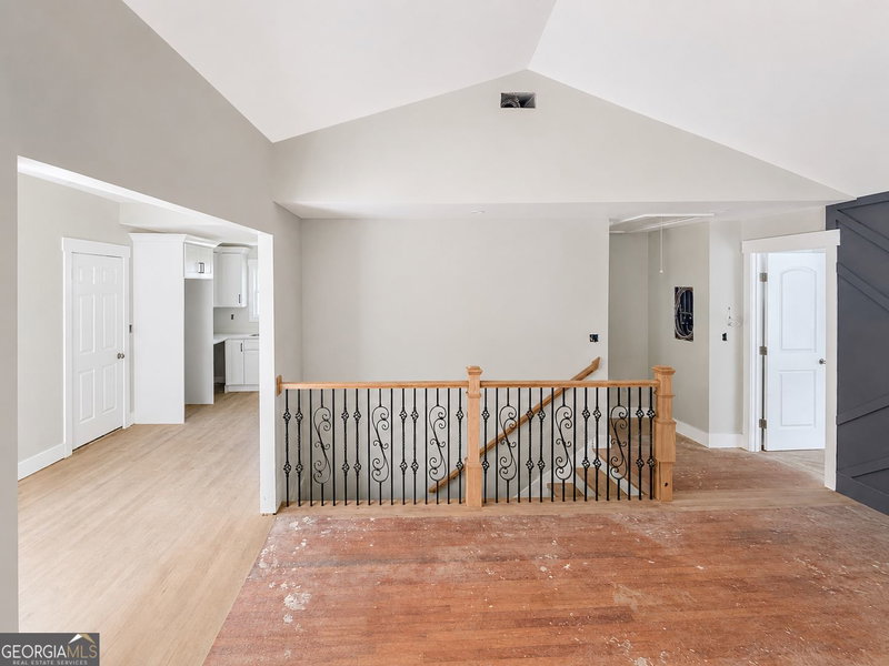 Photo 2 of 2453 Ivydale Drive SW