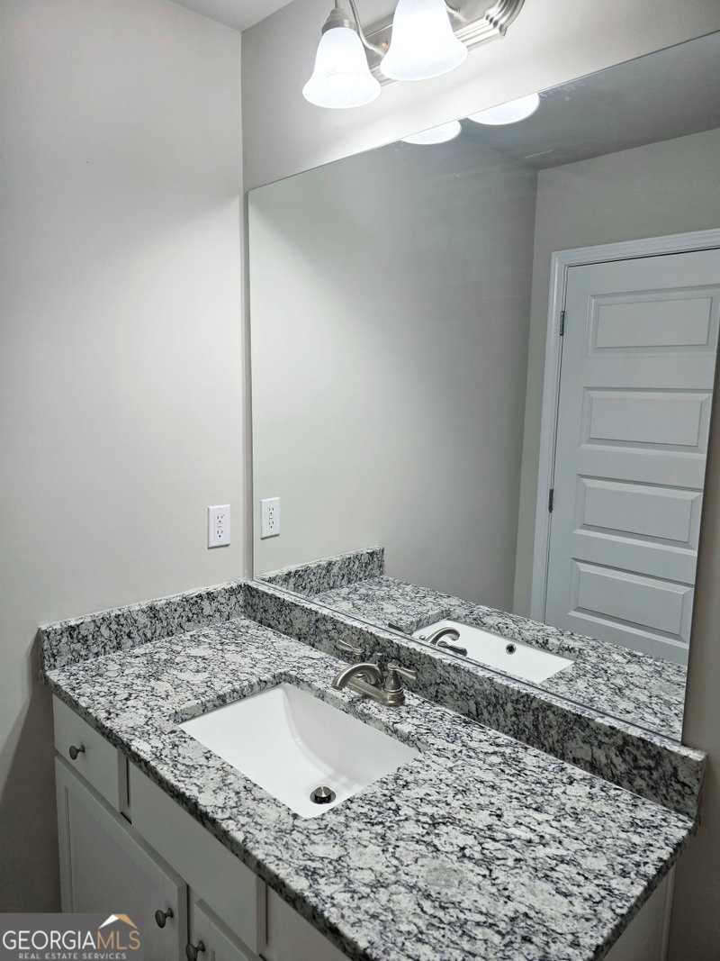 Photo 21 of 112 Tuxedo Road