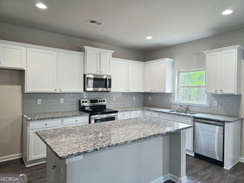 Photo 7 of 112 Tuxedo Road
