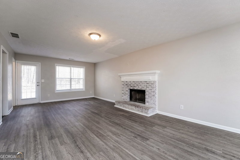 Photo 5 of 310 Alcovy Way