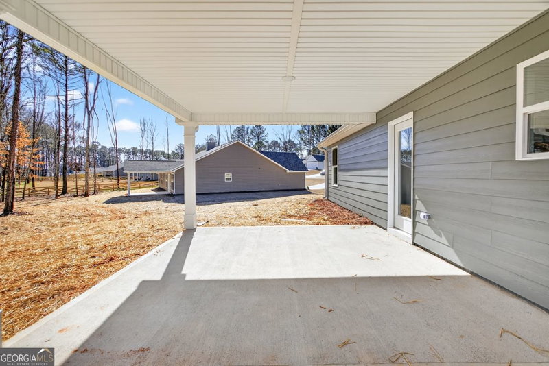 Photo 37 of 252 Mockingbird Lane #28