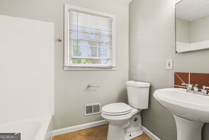 Photo 13 of 4938 Kings Highway