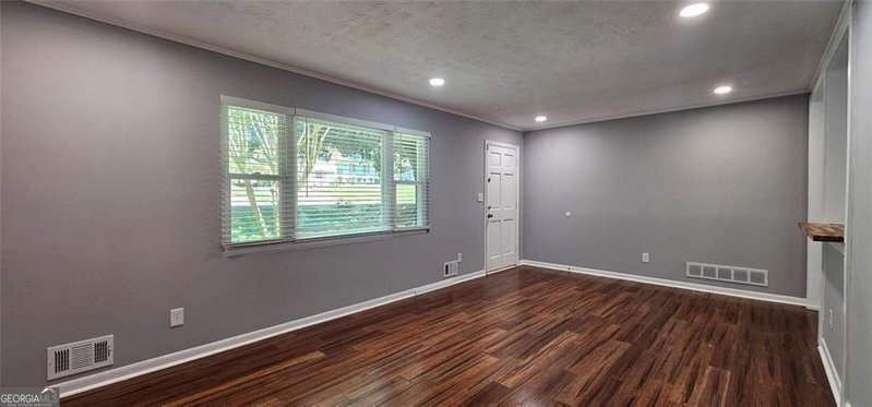 Photo 8 of 1096 De Leon Court