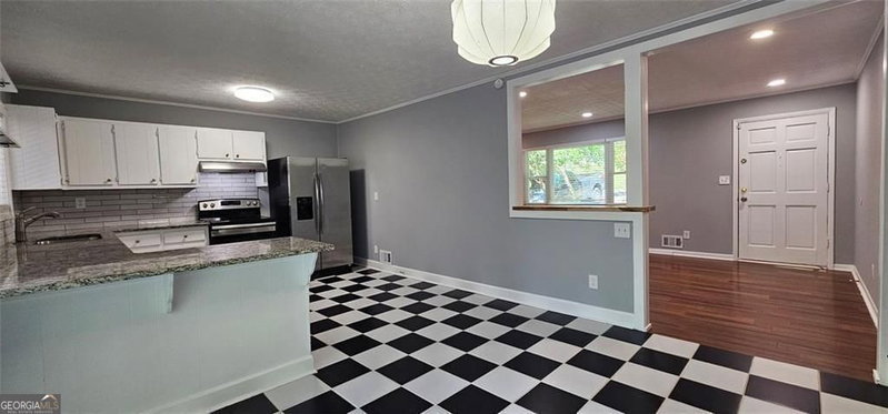 Photo 11 of 1096 De Leon Court