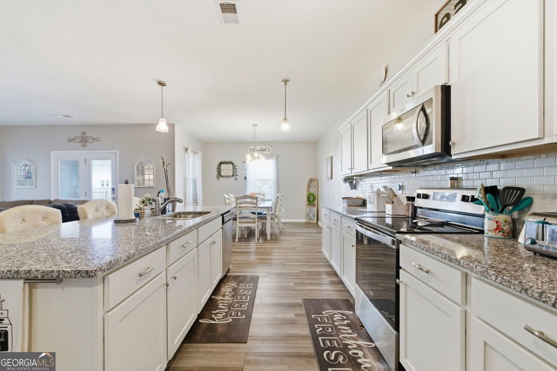 Photo 24 of 161 Verona Drive NW