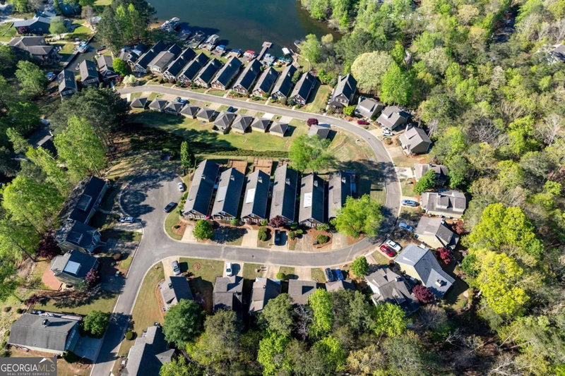 Photo 41 of 204 Lakeside Drive