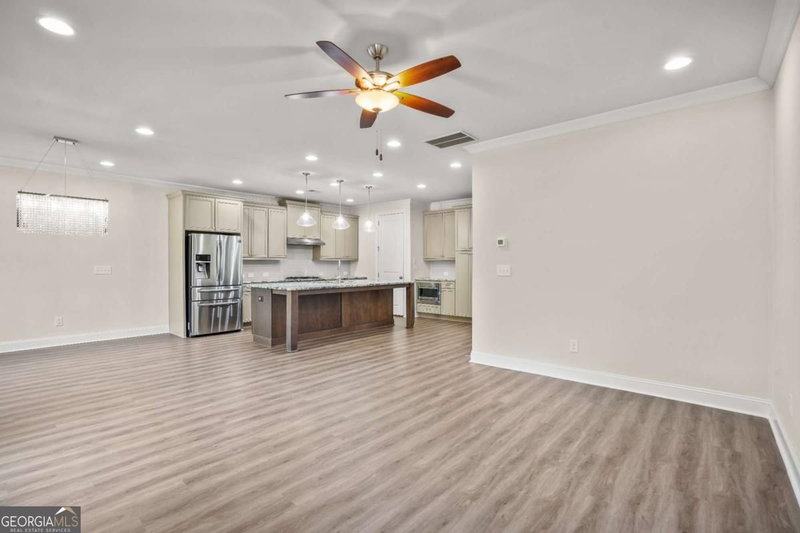 Photo 9 of 1011 Towneship Way