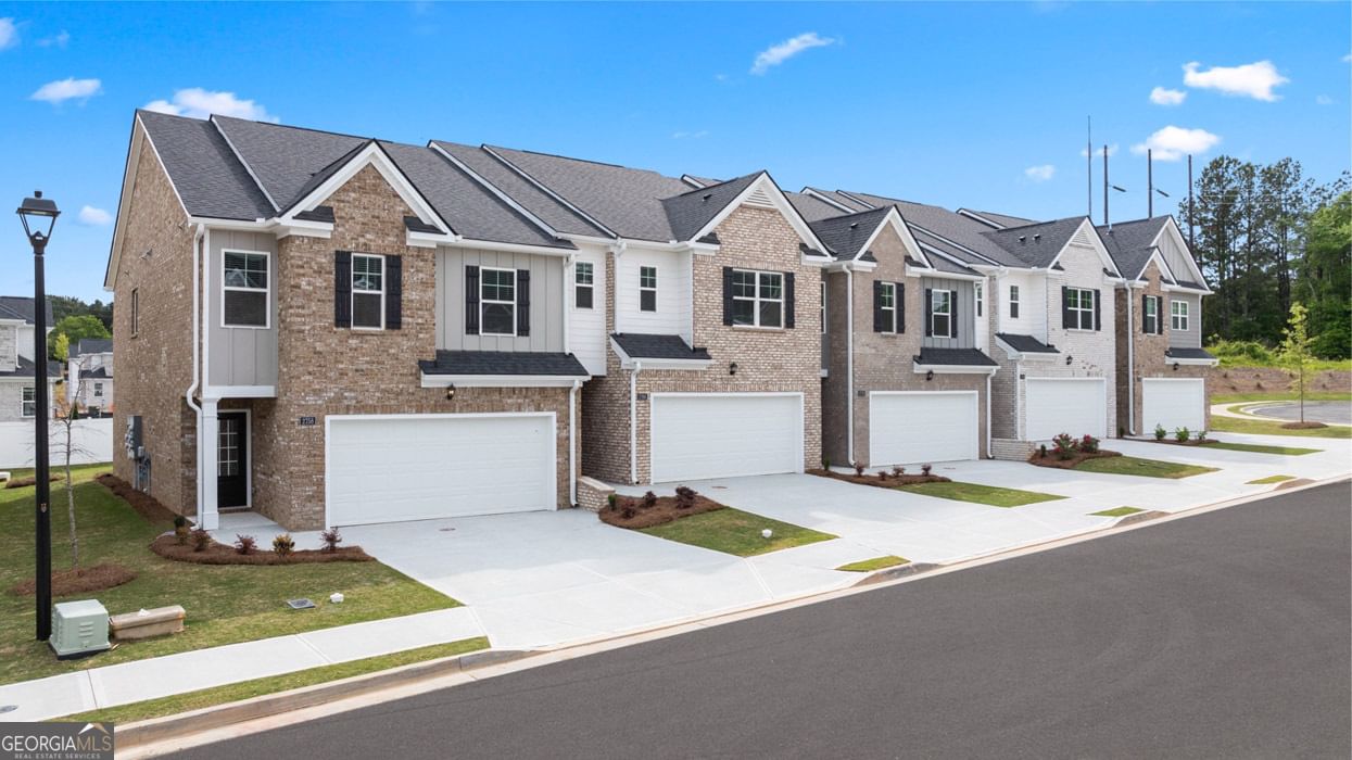 360 Silver Moon Drive, Loganville, GA 30052