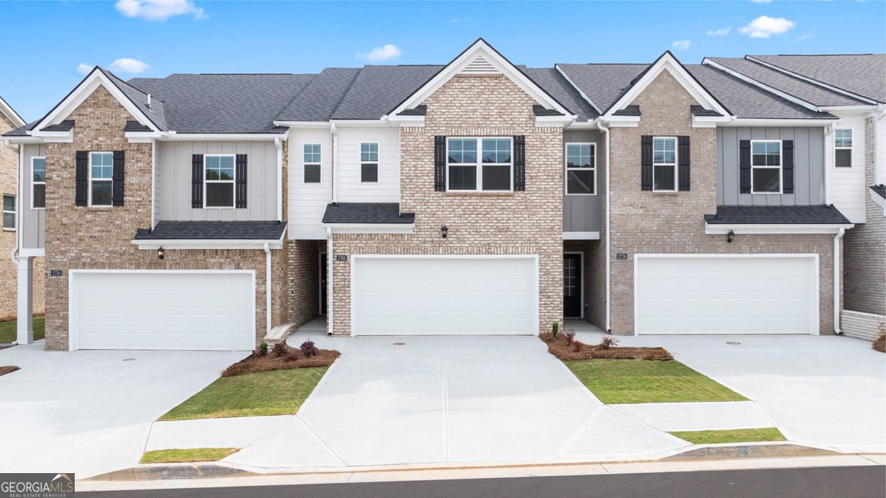 380 Silver Moon Drive, Loganville, GA 30052