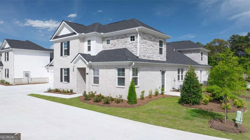 520 Silver Moon Drive, Loganville