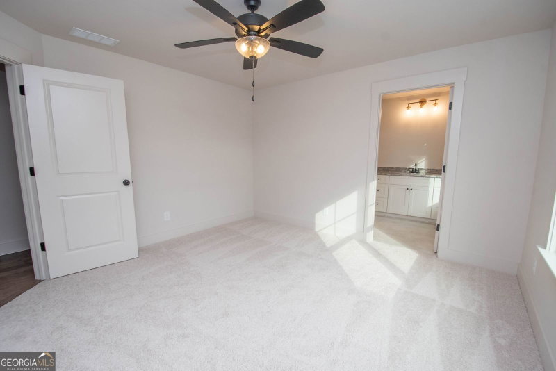 Photo 32 of 127 Atlantica Drive #86