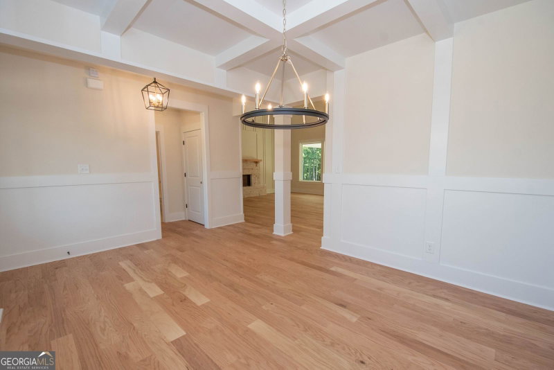 Photo 4 of 17 Hedge Court