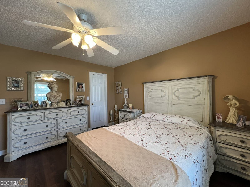 Photo 11 of 1711 Summerwoods Lane