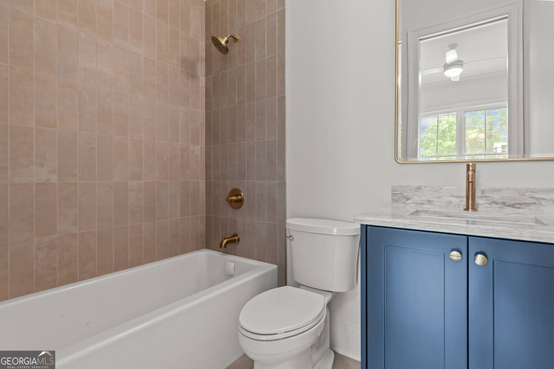 Photo 37 of 29 E Park Street