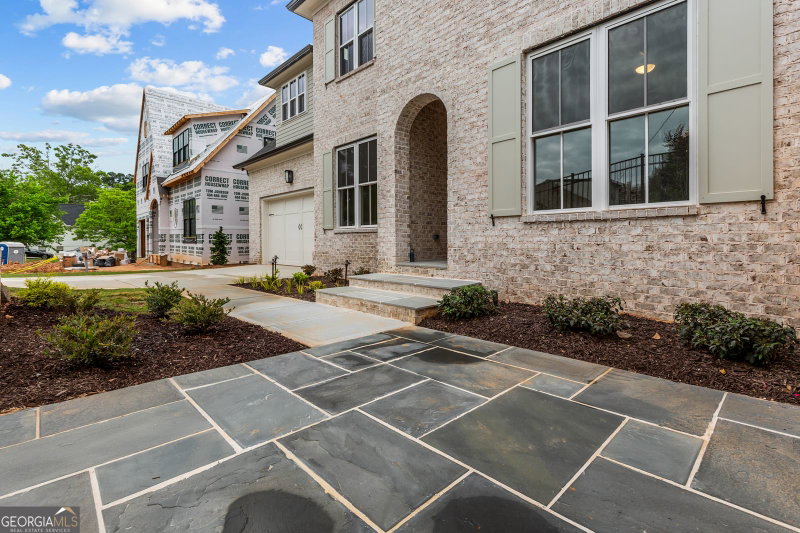 Photo 5 of 29 E Park Street