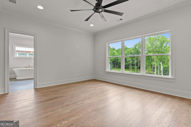 Photo 43 of 29 E Park Street