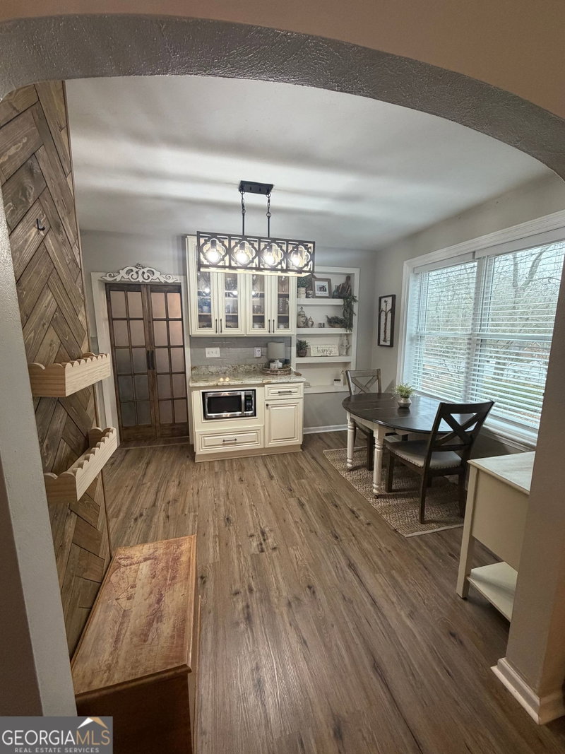 Photo 9 of 411 Ridgecrest Drive