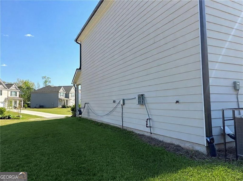 Photo 5 of 6010 Ivy Cottage Lane