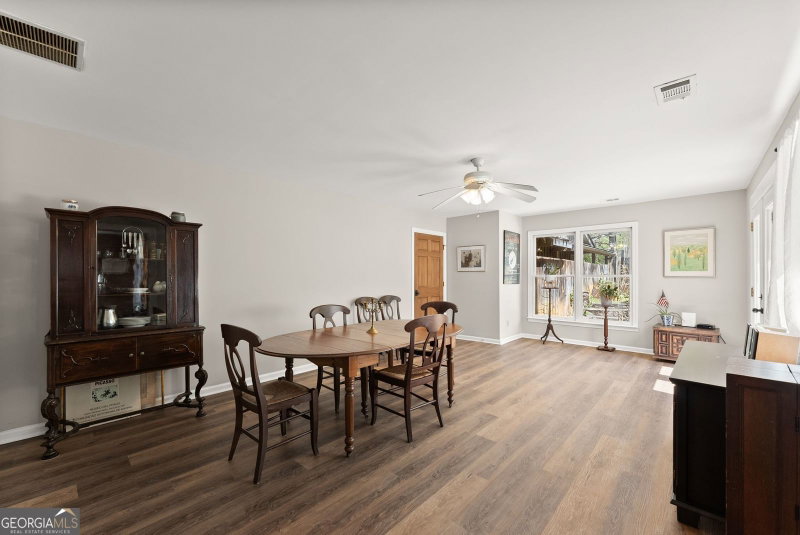 Photo 10 of 290 Chastain Road