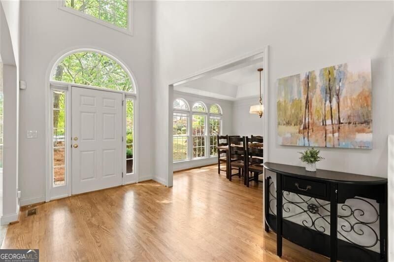 Photo 7 of 4425 Woodside Court