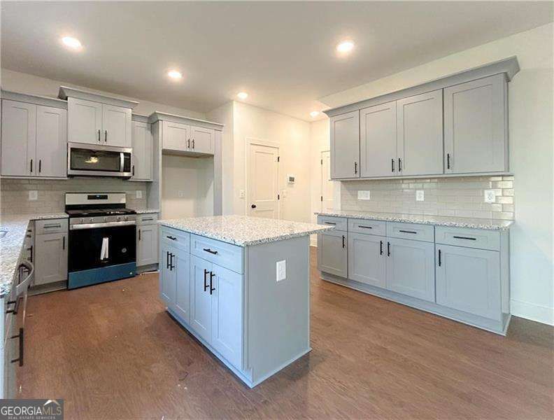 Photo 9 of 27 Bridgestone Way