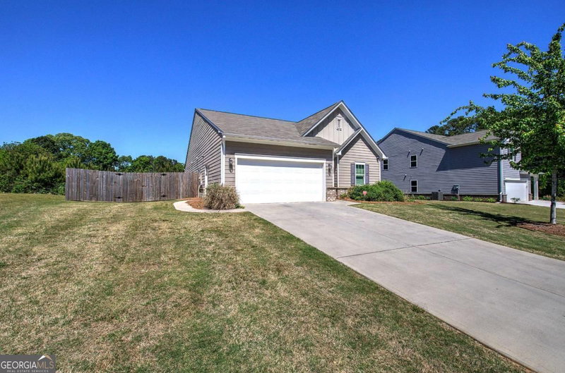 Photo 5 of 102 Sorrento Drive NW