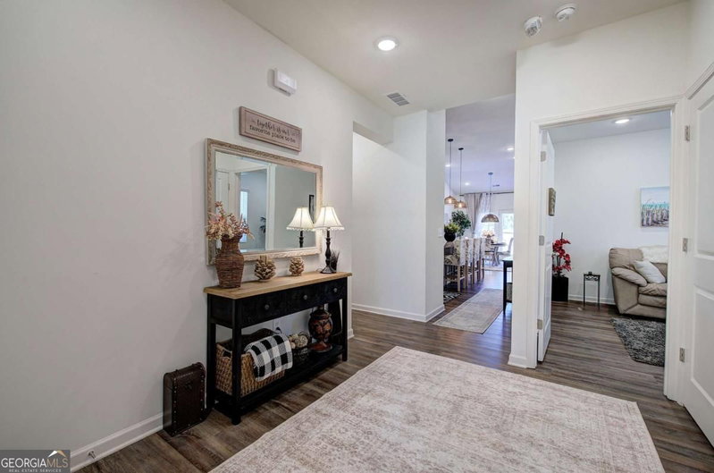 Photo 7 of 102 Sorrento Drive NW