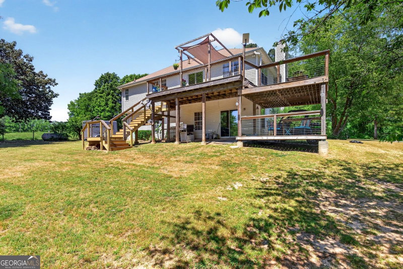 Photo 41 of 511 W Mcintosh Road
